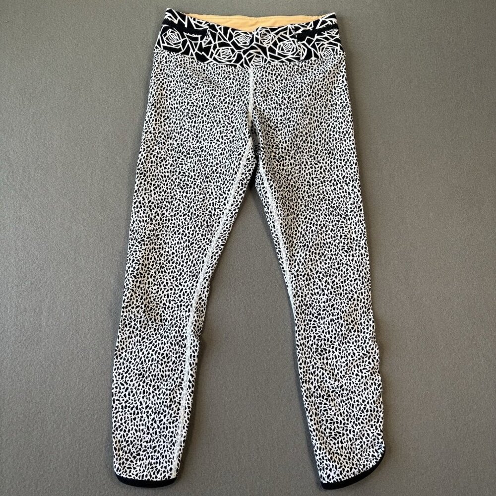 Lululemon Real Quick Tight Miss Mosaic White Leggings Womens Size 6 Gym Workout